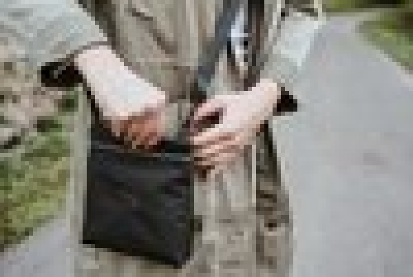 Hunter Snackbag with shoulder strap Alva anthrazit - Kopie
