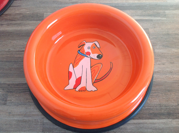 Smaltum Enamel Dogbowl | orange / dog sitting