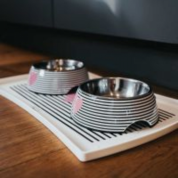 Melamine feeding bowl Biri black/white